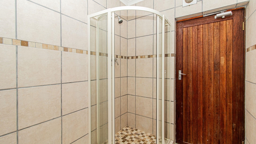 5 Bedroom Property for Sale in Hersham Western Cape